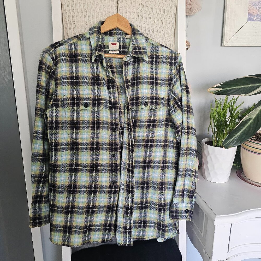 Levi’s Men’s Flannel Shirt | Yellow & Navy Plaid Button Down | Size Small